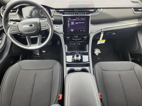 New 2026 Jeep Grand Cherokee Laredo X AWD/4WD image 24