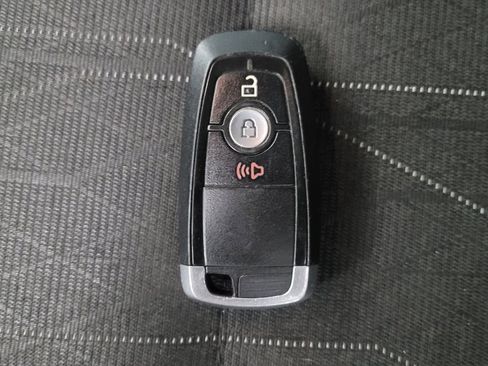 Used 2021 Ford EcoSport SE FWD image 32