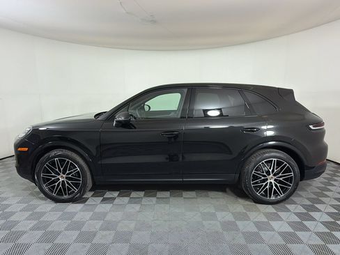 Used 2026 Porsche Cayenne AWD/4WD image 2