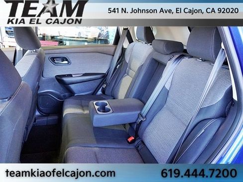 Used 2023 Nissan Rogue SV image 16