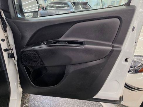 Used 2019 RAM ProMaster City Tradesman SLT FWD image 23
