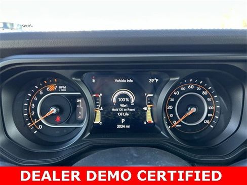 Certified 2024 Jeep Wrangler Sahara w/ Technology Group image 19