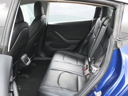 Used 2018 Tesla Model 3 Long Range RWD image 35
