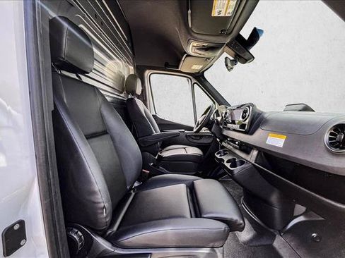 Used 2026 Mercedes-Benz Sprinter 2500 image 19