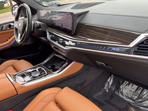 Used 2024 BMW X5 xDrive40i w/ Premium Package AWD/4WD image 41