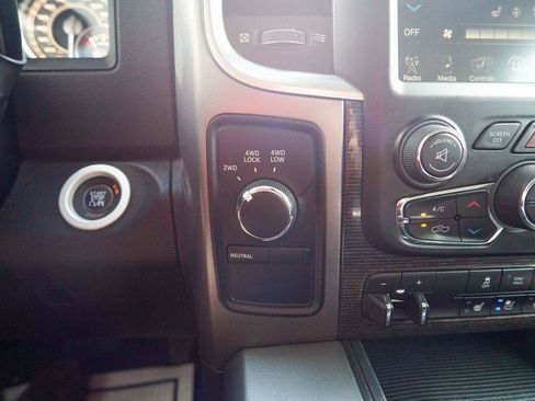 Used 2013 RAM 2500 Limited AWD/4WD image 27
