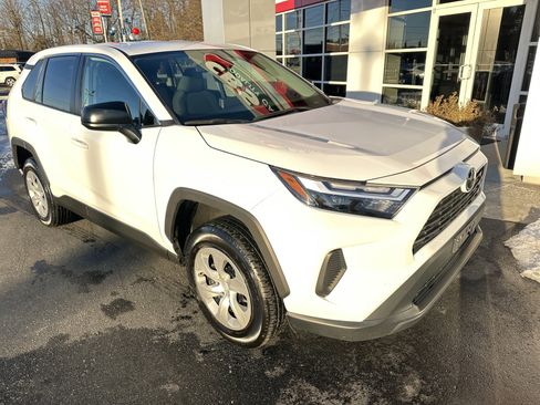 Used 2024 Toyota RAV4 LE image 2