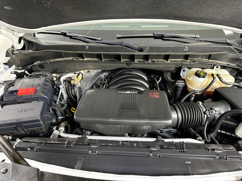 Used 2023 Chevrolet Suburban Premier image 35