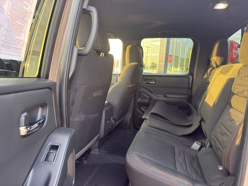 Used 2024 Nissan Frontier PRO-4X w/ Off-Road Protection Package AWD/4WD image 30