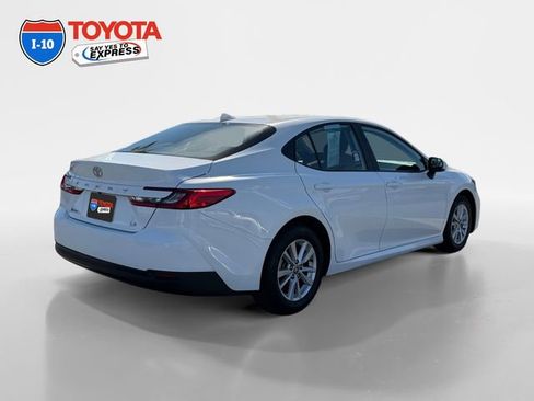 Certified 2025 Toyota Camry LE FWD image 5