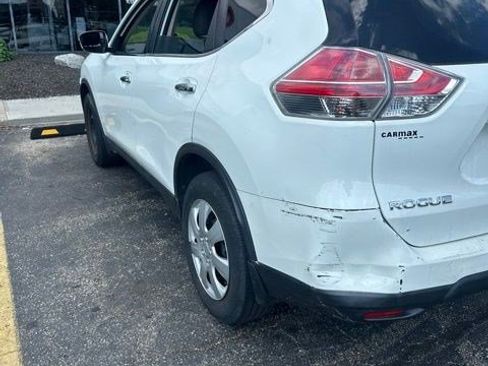 Used 2016 Nissan Rogue S w/ Appearance Package AWD/4WD image 5