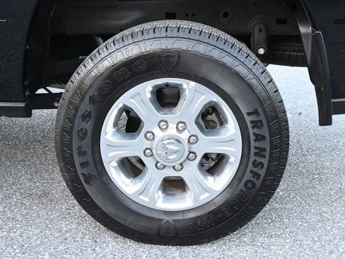 Used 2024 RAM 2500 Big Horn w/ Bed Utility Group image 12