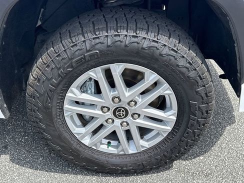 Used 2024 Toyota Tundra SR5 w/ SR5 Convenience Package image 12
