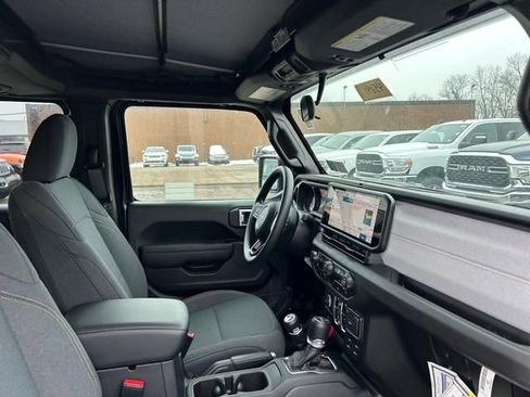 New 2025 Jeep Wrangler Unlimited Sport AWD/4WD image 31