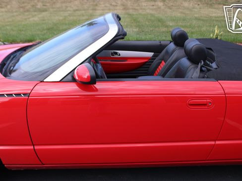 Used 2002 Ford Thunderbird RWD image 27
