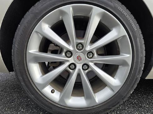 Used 2014 Cadillac XTS Premium FWD image 19