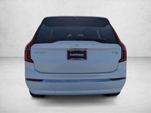New 2026 Volvo XC90 T8 Plus w/ Protection Package image 9
