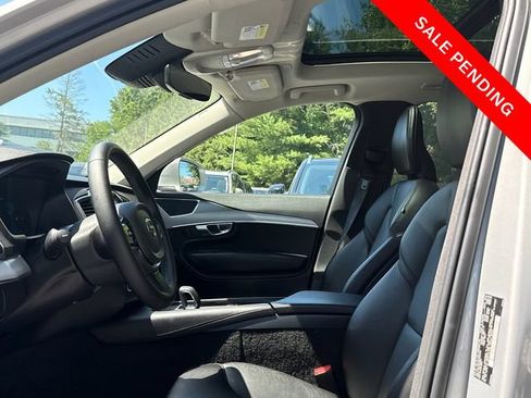 Certified 2023 Volvo XC90 B5 Core w/ Protection Package Premier AWD/4WD image 10