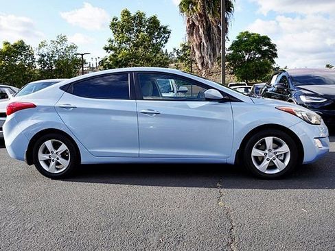 Used 2013 Hyundai Elantra GLS w/ Preferred Pkg FWD image 7