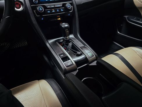 Used 2019 Honda Civic Sport Touring image 31