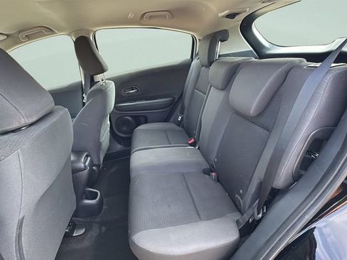 Used 2022 Honda HR-V LX image 14