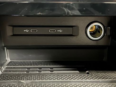 New 2025 Volkswagen Taos SEL image 13