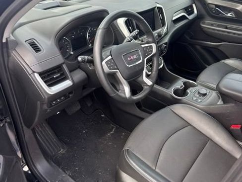 Used 2023 GMC Terrain SLT w/ Tech Package FWD image 9