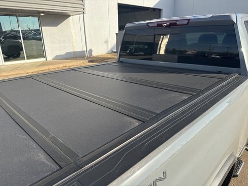 Used 2024 Chevrolet Silverado 2500 ZR2 w/ ZR2 Bison Edition image 8