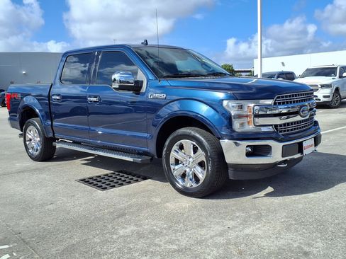 Used 2018 Ford F150 Lariat w/ Equipment Group 502A Luxury AWD/4WD image 2