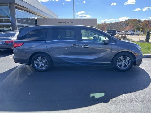 Used 2024 Honda Odyssey EX image 2