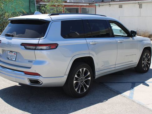 Used 2021 Jeep Grand Cherokee L Overland AWD/4WD image 4