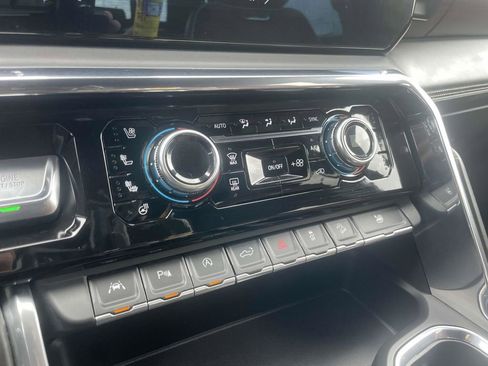 Used 2023 GMC Sierra 1500 Denali Ultimate image 36