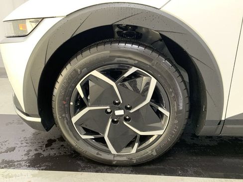 Used 2024 Hyundai Ioniq 5 SEL AWD/4WD image 8