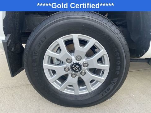 Certified 2024 Toyota Tacoma SR5 AWD/4WD image 36