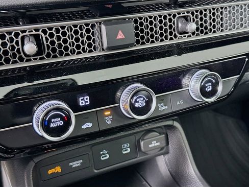 Certified 2025 Honda Civic Sport image 16