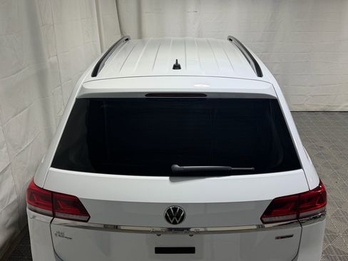 Used 2022 Volkswagen Atlas SE w/ Black Wheel Package image 7