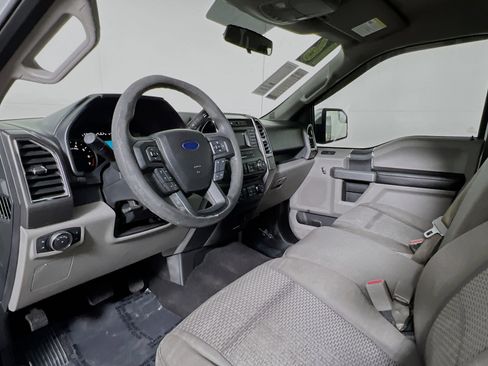 Used 2016 Ford F150 XLT AWD/4WD image 29