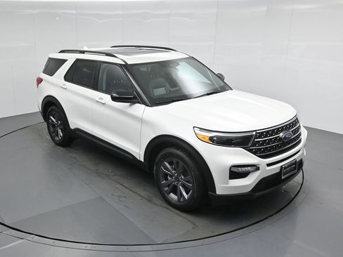 Certified 2023 Ford Explorer XLT w/ Equipment Group 202A image 42