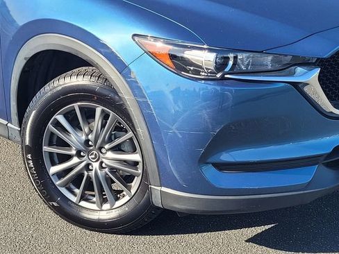 Used 2017 MAZDA CX-5 Touring w/ I-ACTIVSENSE Package image 9