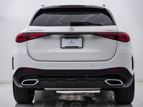 Used 2024 Mercedes-Benz GLC 300 4MATIC image 8
