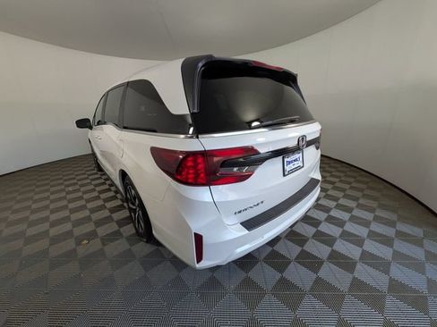 Used 2025 Honda Odyssey EX-L image 13