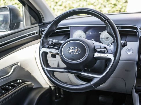 Used 2024 Hyundai Tucson Limited AWD/4WD image 12