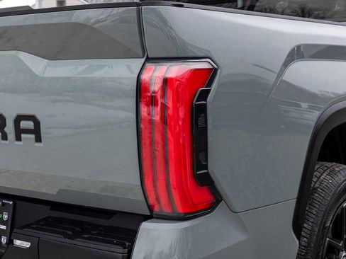 Used 2024 Toyota Tundra Limited image 35