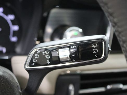 Used 2020 Lincoln Corsair FWD w/ Premium Package image 25