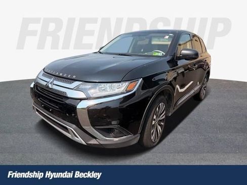 Used 2020 Mitsubishi Outlander ES AWD/4WD image 1