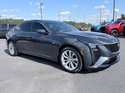 Used 2026 Cadillac CT5 Premium Luxury RWD image 2