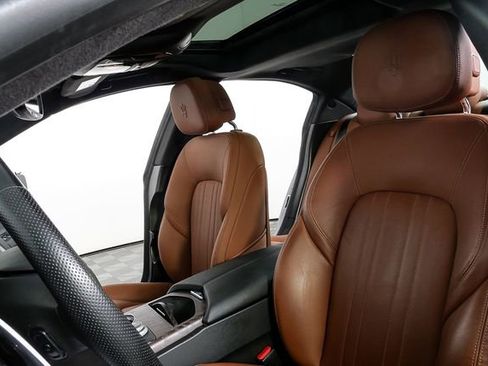 Used 2023 Maserati Ghibli Modena image 2