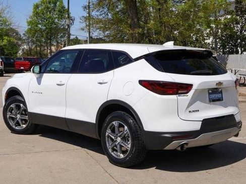 Certified 2025 Chevrolet Blazer LT FWD image 2
