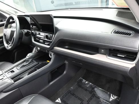 Used 2025 Toyota Grand Highlander AWD image 48