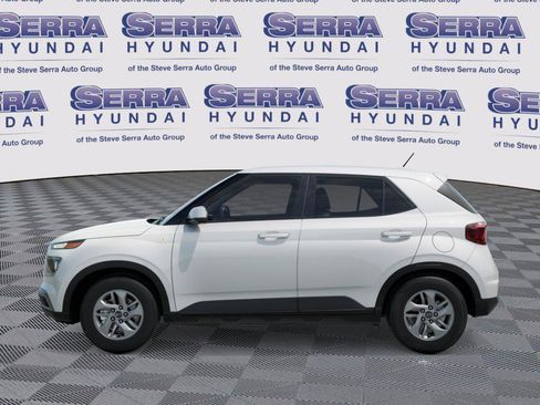 New 2026 Hyundai Venue SE image 3